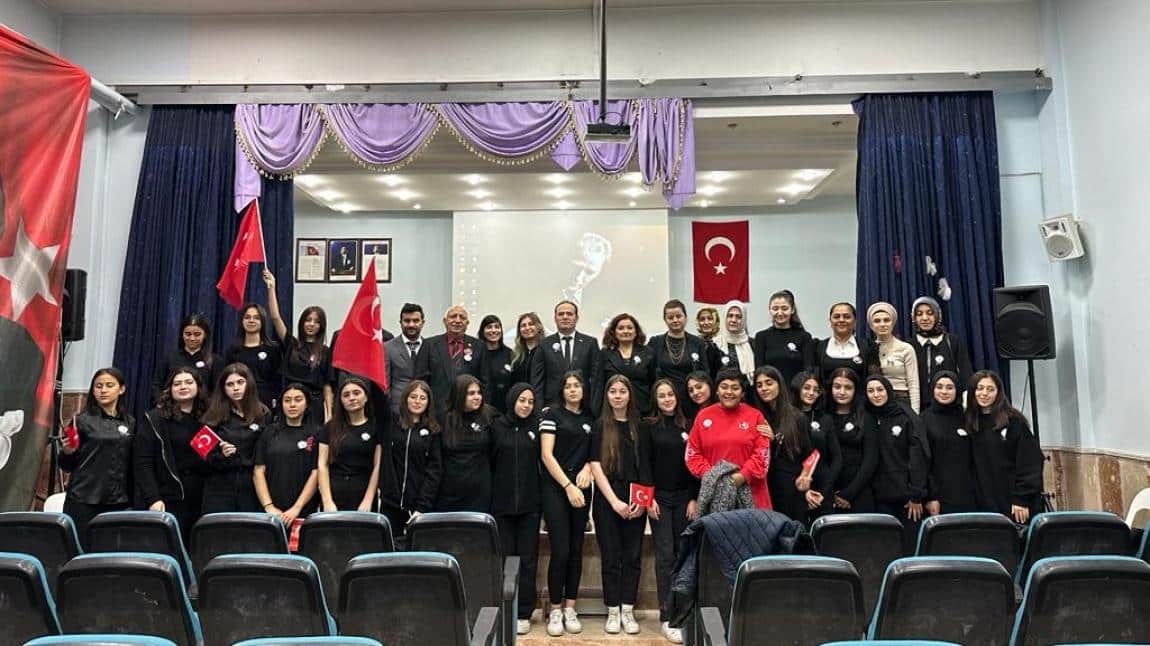 Okulumuzda 10 Kasım Atatürk'ü Anma Günü Töreni Yapıldı